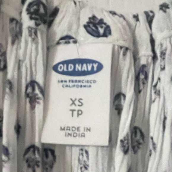 OLD NAVY boho Tank top with tassel straps - Picture 3 of 5